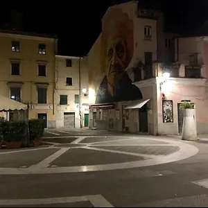 splendida-mansarda-open-space-finiture-di-lusso.it-tuscanyhotel.com/