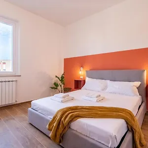 tolis-guest.it-tuscanyhotel.com/