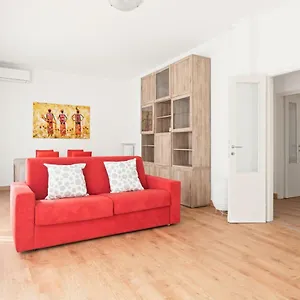 Santa Rita Roomy Padova